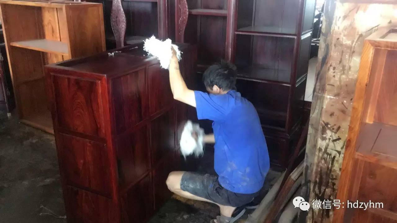 紅木油漆工最新招聘啟事，探索職業(yè)新機(jī)遇，共筑美好未來，紅木油漆工招聘啟事，探索新職業(yè)機(jī)遇，共筑未來夢(mèng)想團(tuán)隊(duì)