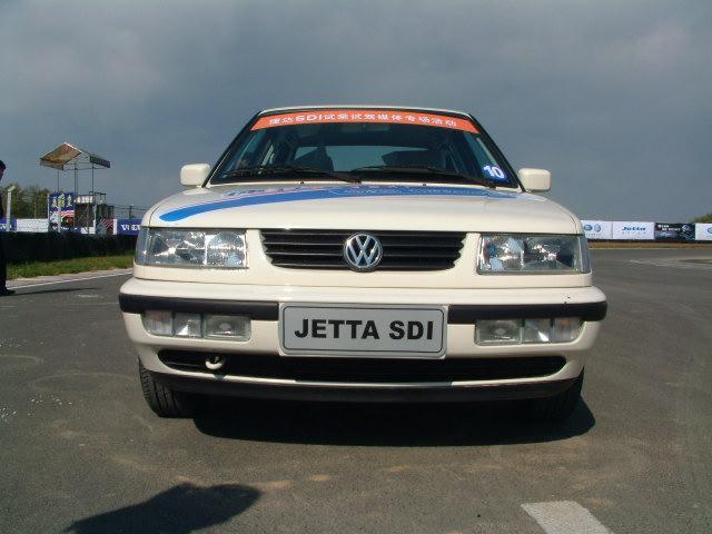 最新柴油轎車，革新動(dòng)力，綠色出行，柴油轎車革新動(dòng)力，綠色出行新選擇